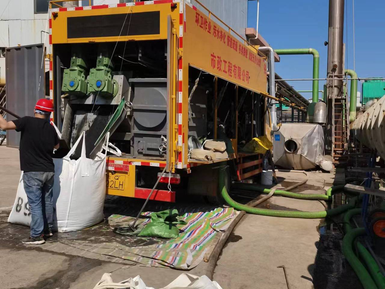 满洲里淤泥压干处理